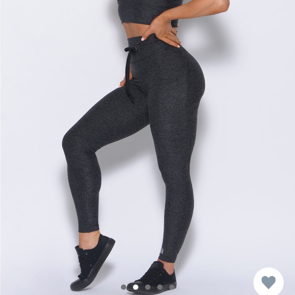Bombshell thrive leggings in dark grey